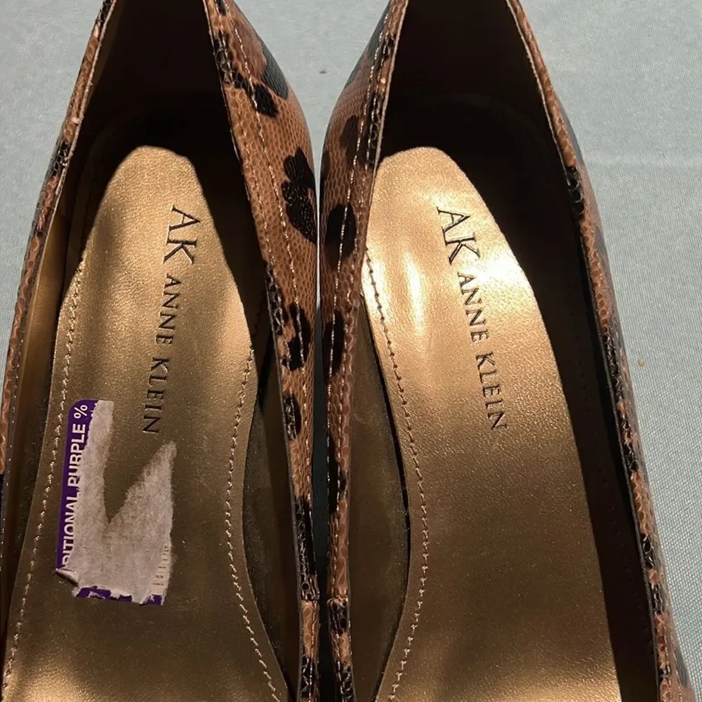Anne Klein Leopard‎ Print Heels Size 6 B35